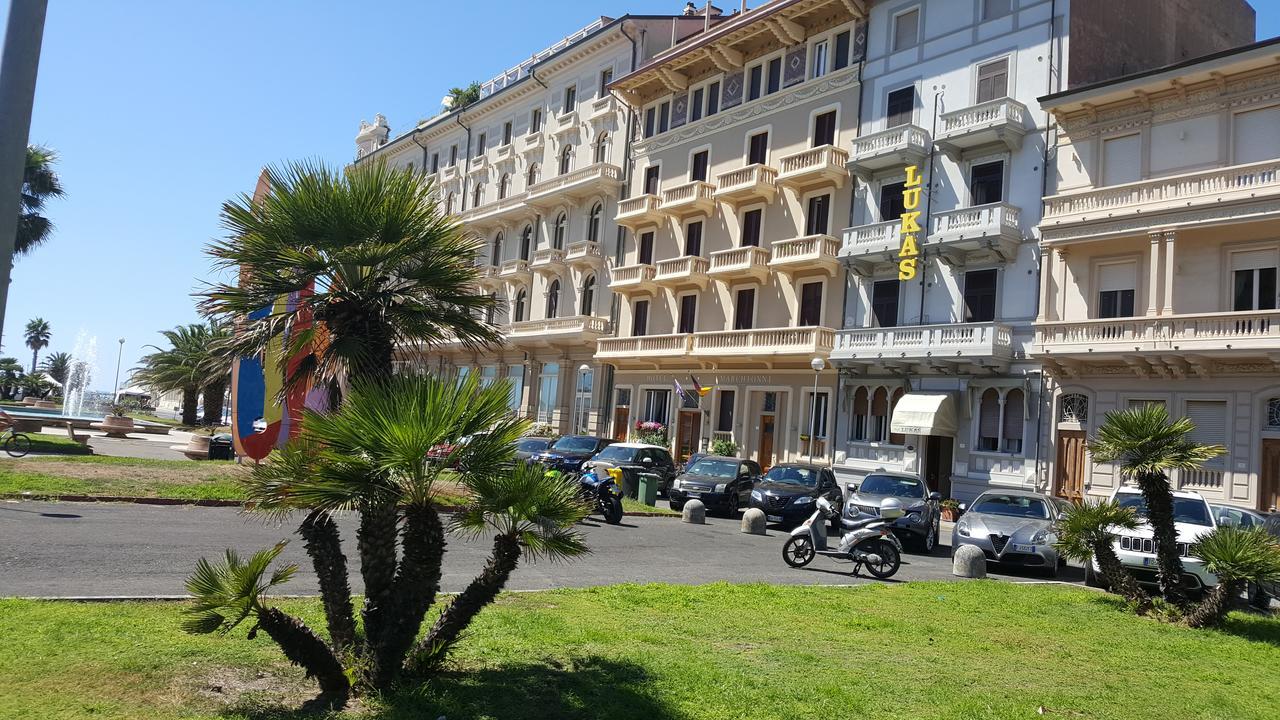 Hotel Marchionni Dal 1923 Viareggio Exterior foto